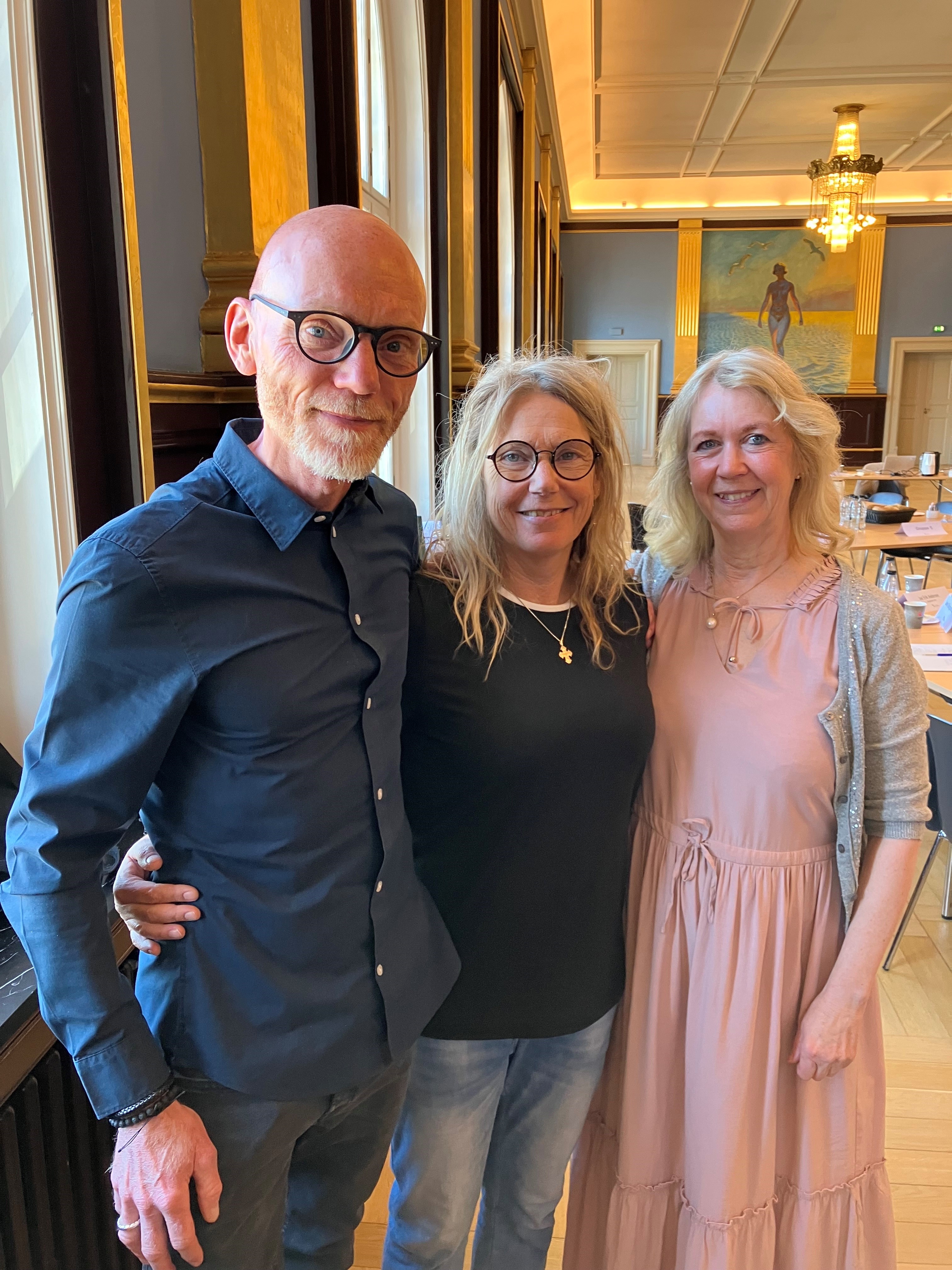 Jan, Liana, Crawley